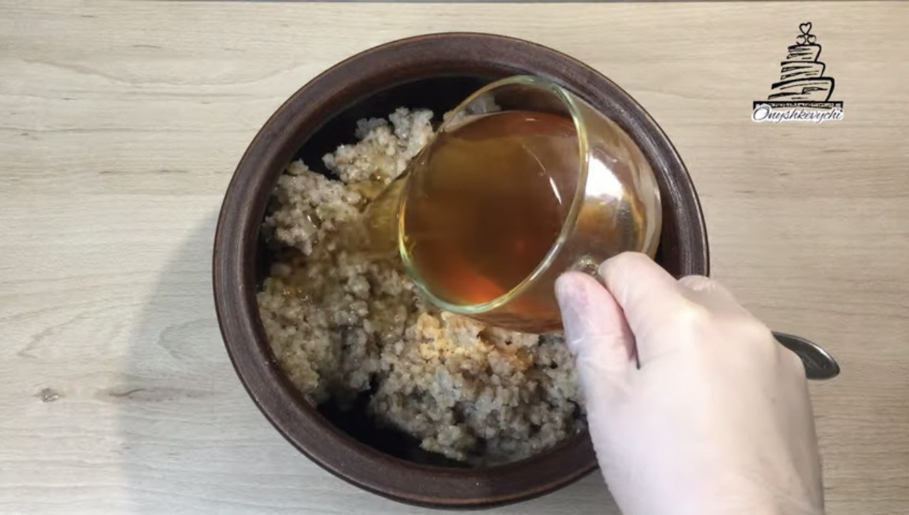 Кутя на узварі з горіхами та родзинками: смачний рецепт головної різдвяної страви